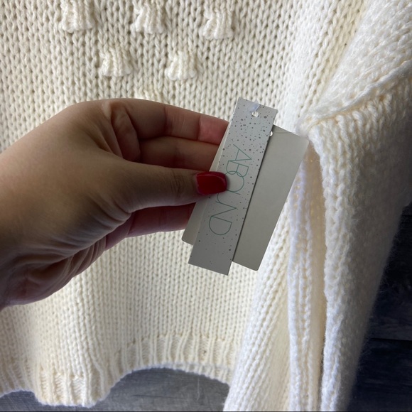 Abound cable knit white pullover wool sweater - Picture 3 of 6